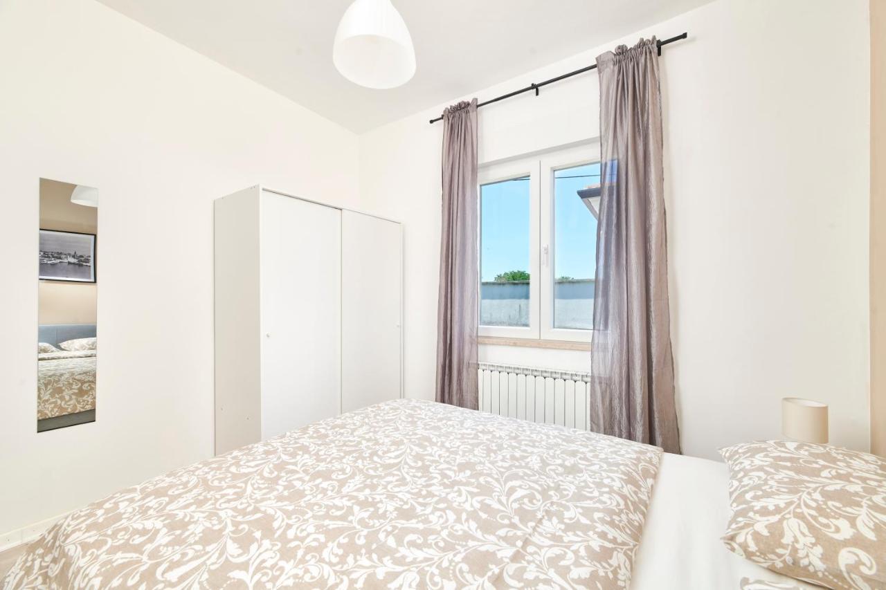 Belvedere Apartments อูมัค ภายนอก รูปภาพ