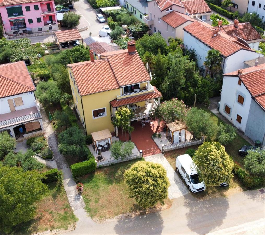 Belvedere Apartments อูมัค ภายนอก รูปภาพ