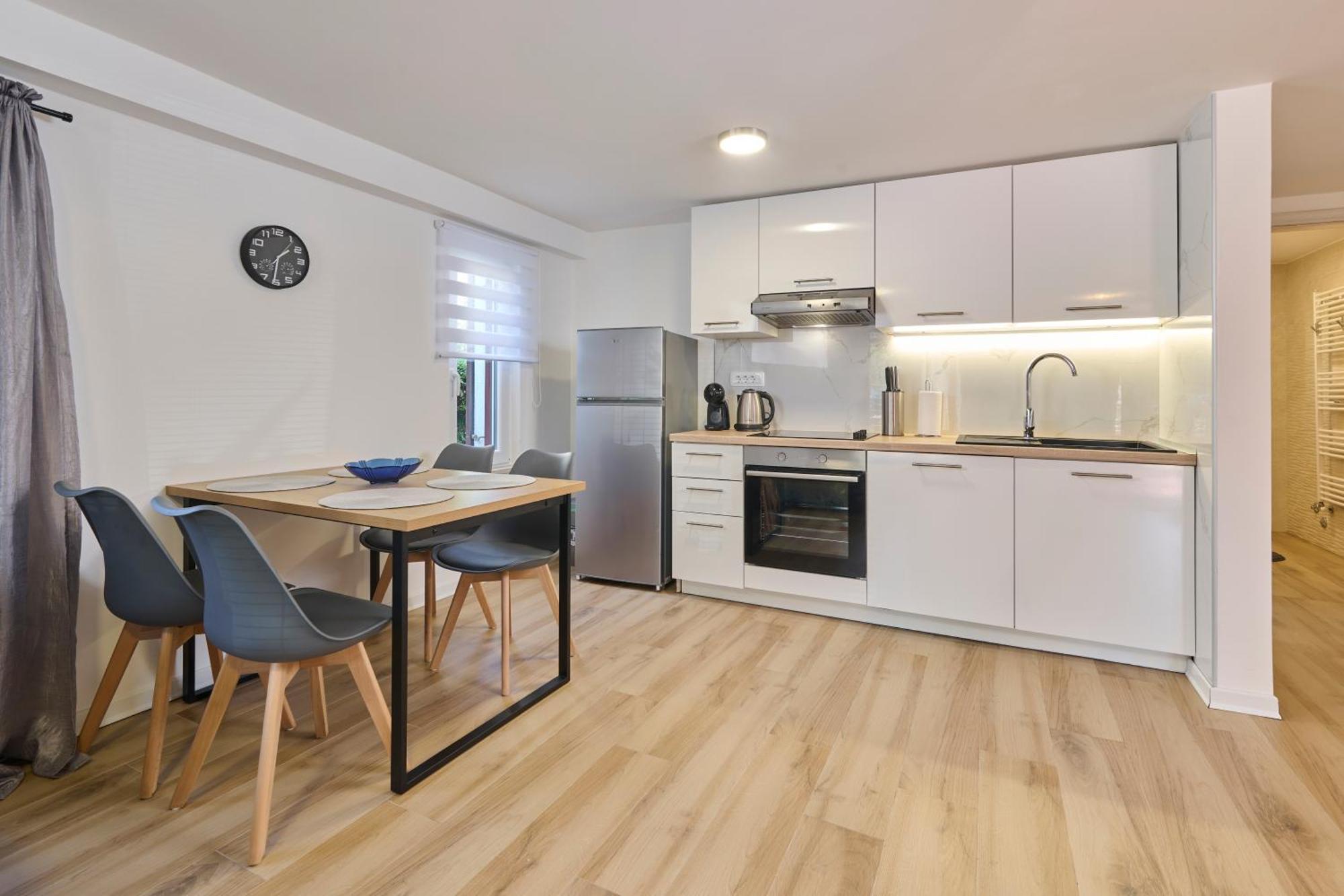 Belvedere Apartments อูมัค ภายนอก รูปภาพ